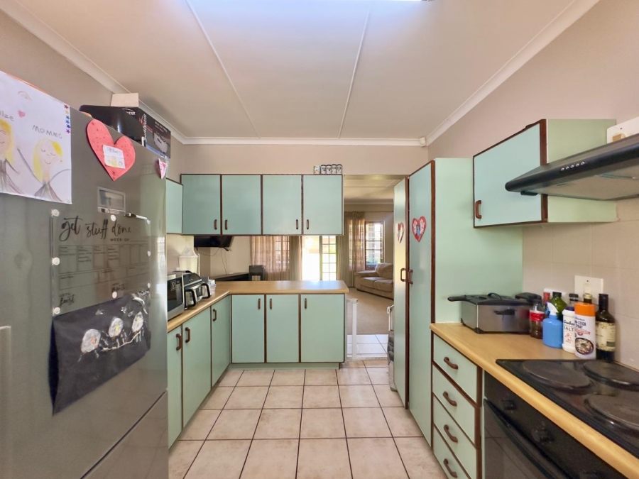 3 Bedroom Property for Sale in Stilbaai Wes Western Cape